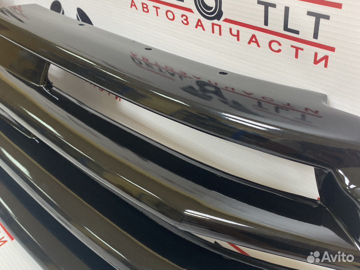 Решётка переднего бампера веста глянец без значка