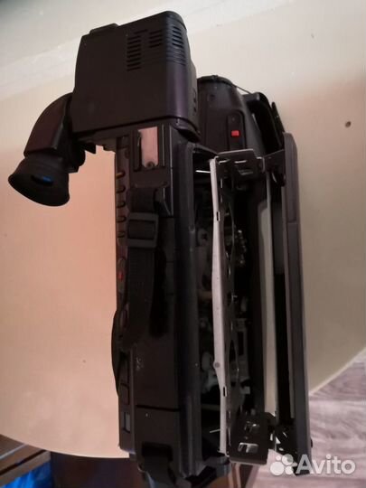 Видеокамера hitachi