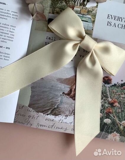 Заколка-бант новая