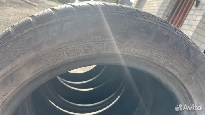 Hankook Dynamic 4x4 295/40 R21