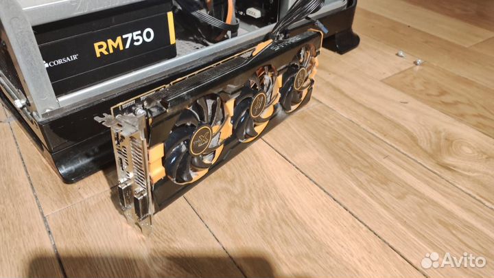 Видеокарта Sapphire AMD Radeon R9 290 4Gb