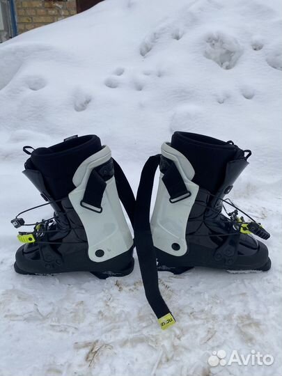 Горнолыжные ботинки