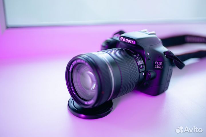 Canon EOS 550D Kit 18-135 mm IS