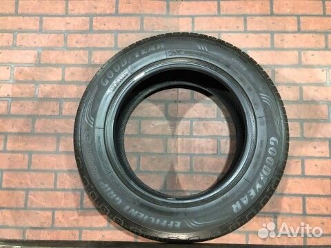 Goodyear EfficientGrip 215/60 R18 95H