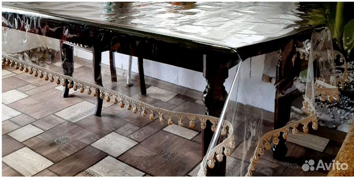 Кухонный стол и стулья