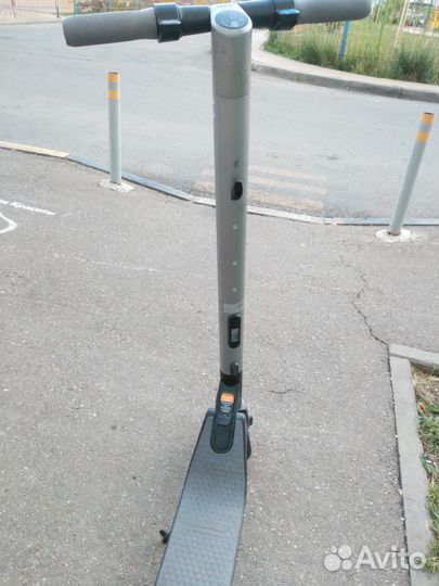 Электросамокат Ninebot Kickscooter ES2