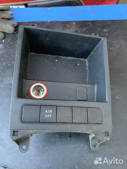 Ящик консоли Volkswagen jetta 6