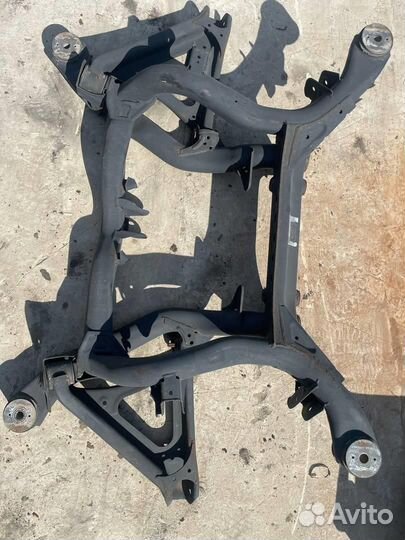 Балка задняя 7L0599030N