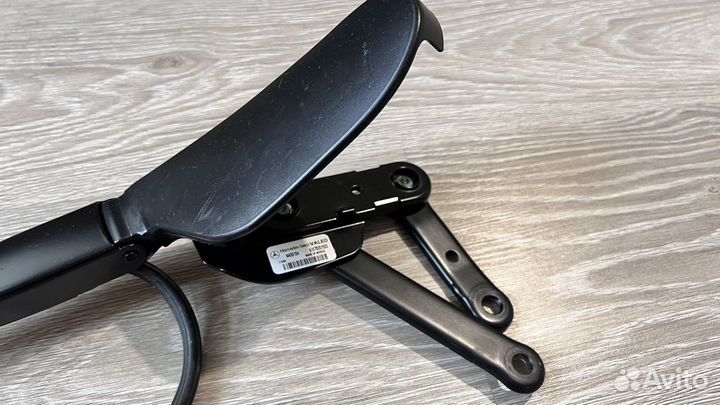 Поводок стеклоочистителя Mercedes-Benz Gle W167