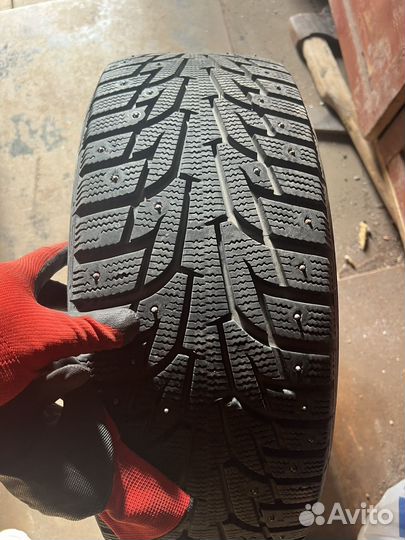 Hankook Winter I'Pike LT RW09 215/55 R16