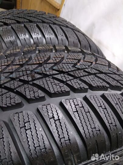 Dunlop SP Winter Sport 4D 235/50 R18 97V