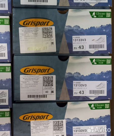 Кроссовки трекинговые Grisport на Вибраме