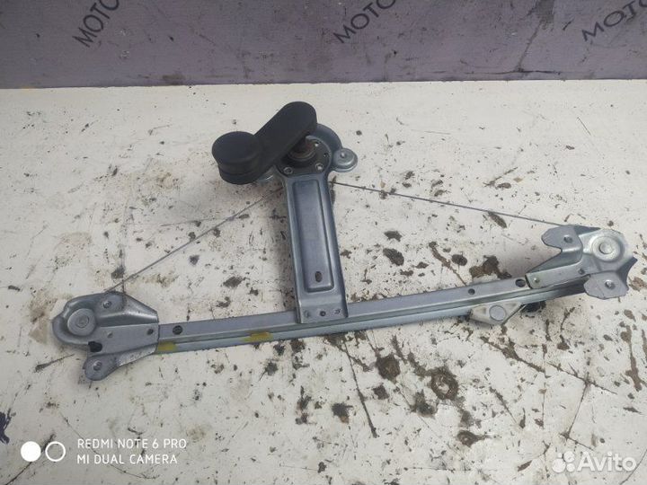 Стеклоподъемник задний правый Opel Astra H