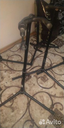 Гитарная стойка