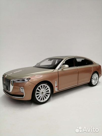 Модель машины hongqi h9 масштаб 1:24