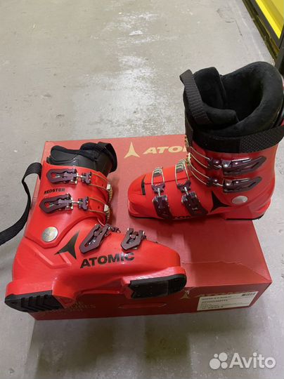 Горнолыжные ботинки atomic детские 23/23.5