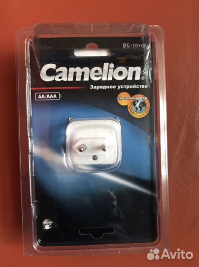 Зарядное устройство Camelion BC1010B