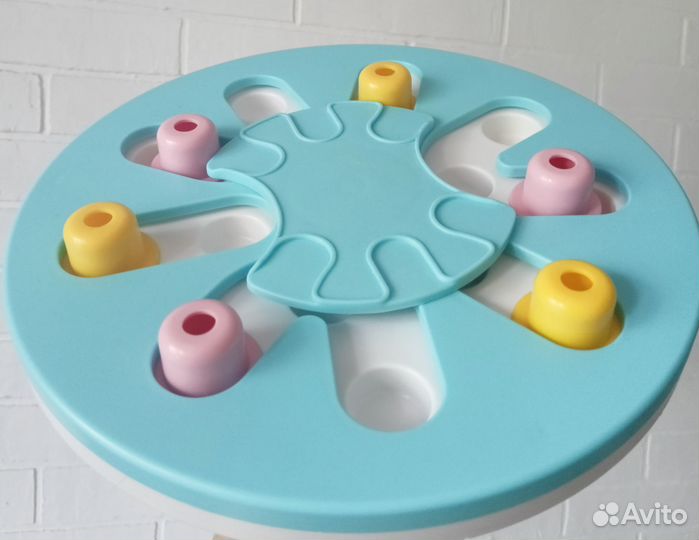 Развивающая игрушка кормушка для собак кошек