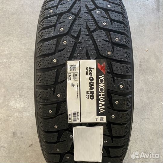 Yokohama Ice Guard Stud IG55 215/65 R16 102T