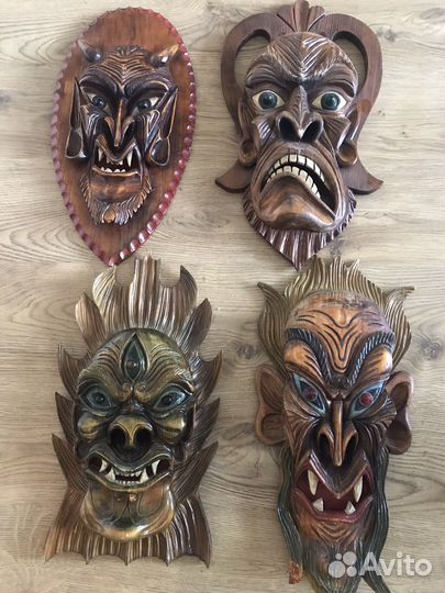 Продам резные маски 4 шт- 110000, по 1 шт-30000