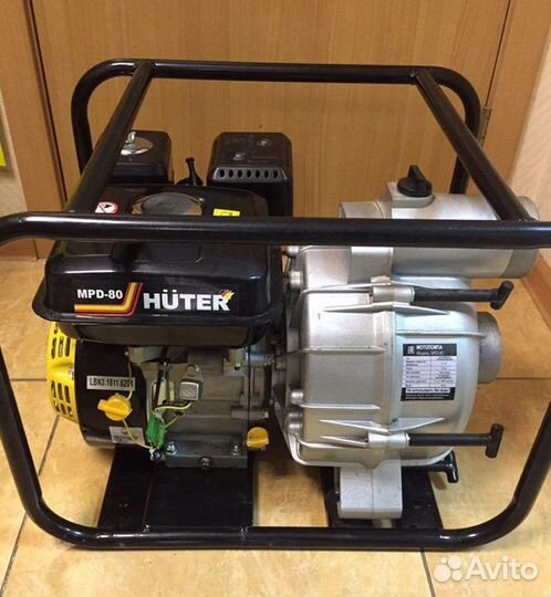 Откачка воды мотопомпой