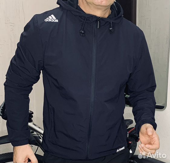 Adidas,Puma,Reebok,Nike,спортивные костюмы,куртки