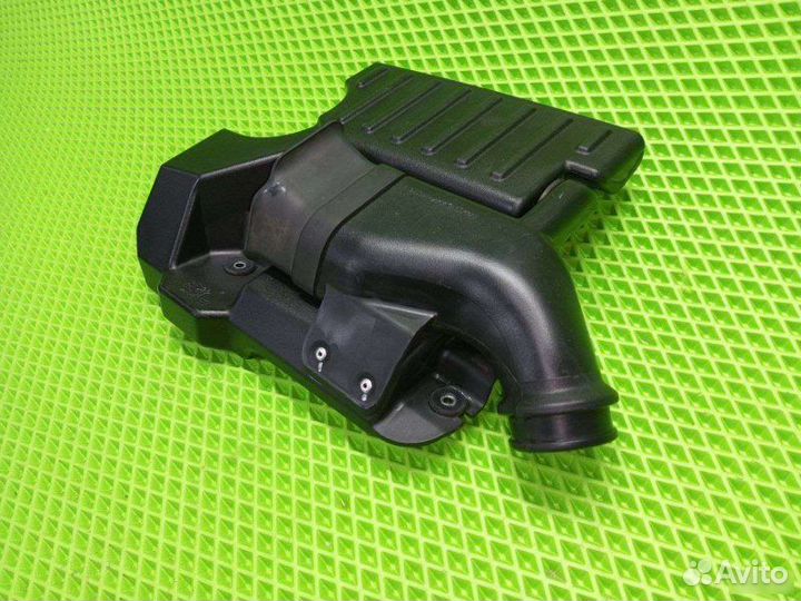 Резонатор воздушного фильтра Honda Civic 8 4D