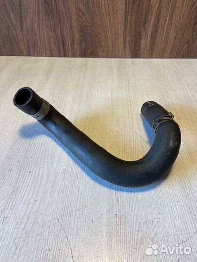 Патрубок радиатора Toyota Corolla 180 1ZR-FE 2013