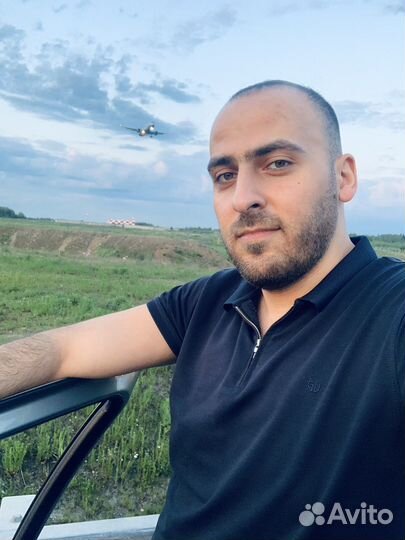 Продавец табачных