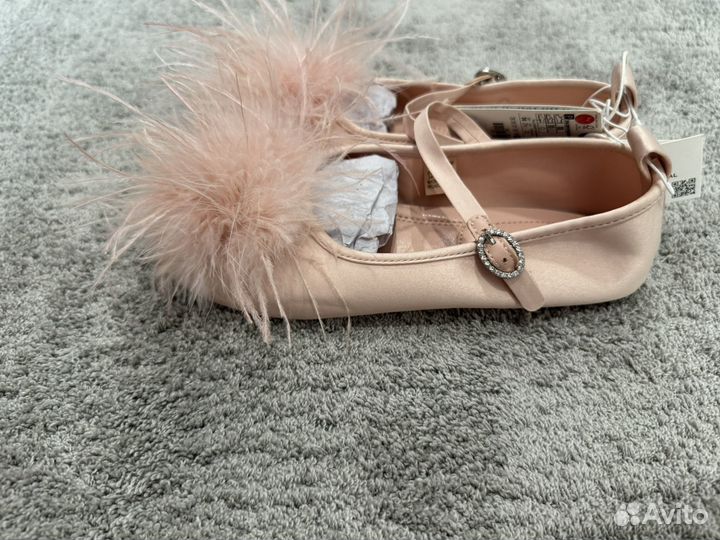 Туфли для девочки 34 размер новые