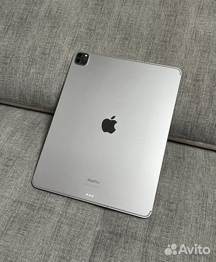 iPad Pro 12.9 / M2 / 256 / Sim