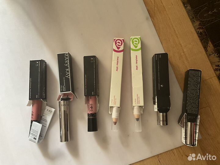 Mary kay/ помада и блеск для губ