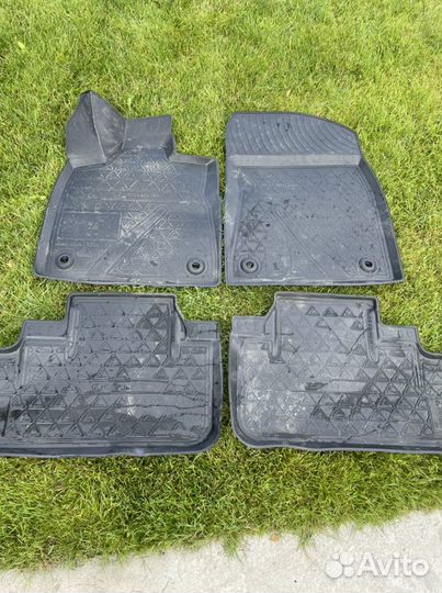 Автоковрики на Lexus RX