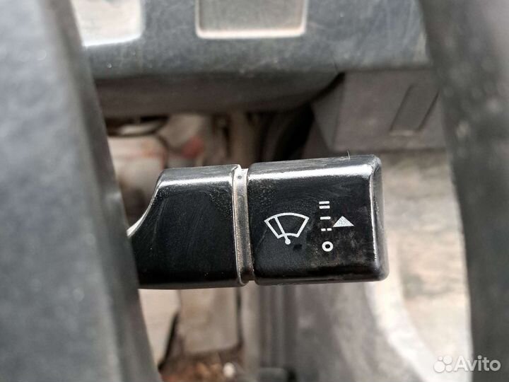 Переключатель дворников на Мерседес мв100 1991 г