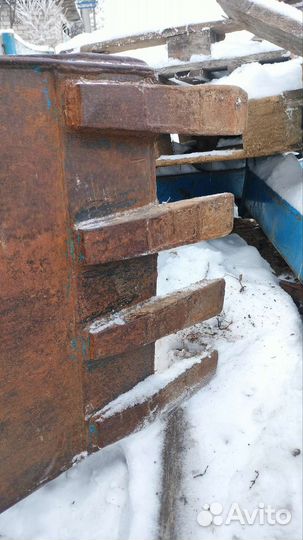 Ковш экскаватора мтз