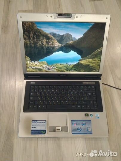 Ноутбук asus C90S