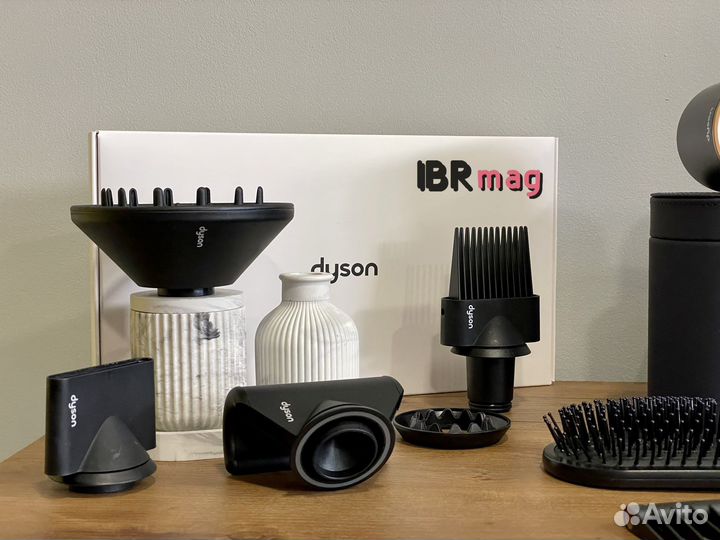 Фен Dyson Supersonic HD07 + Расчески Dyson