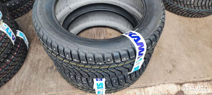 Viatti Brina Nordico V-522 215/50 R17