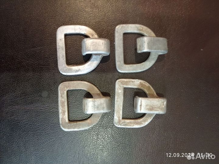 Крюки немецкие 4 шт