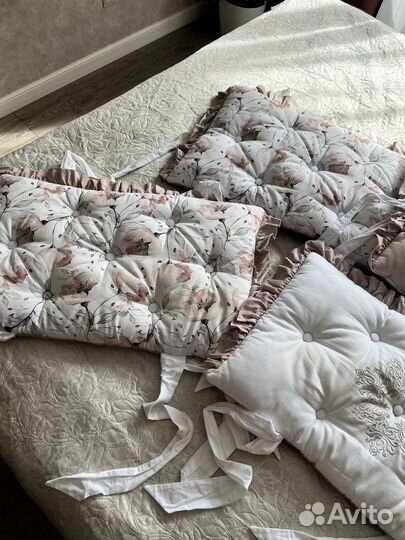 Бортики в кроватку