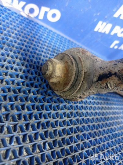 Задний рычаг подвески Dodge Stratus седан 2001