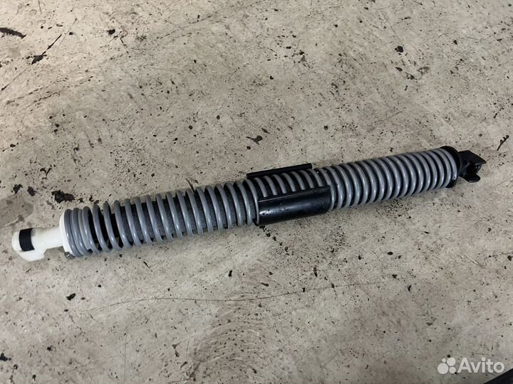 Амотризатор багажника BMW G30