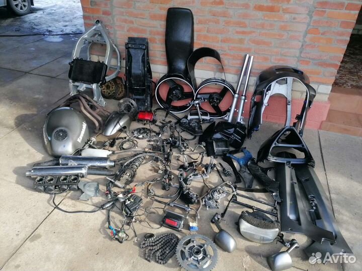 Kawasaki zzr 400 Запчасти