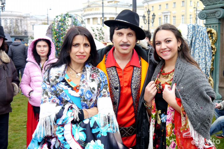 Цыганский коллектив, гавайские танцы, беллиденс