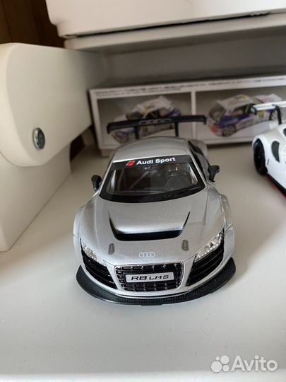 Audi r8 v10 lms 1:24 rastar
