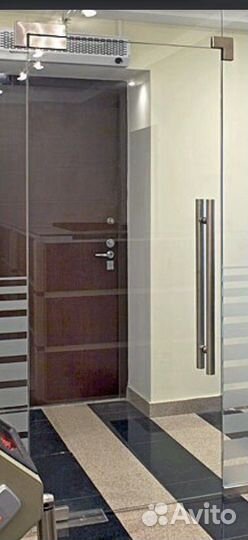 Дверь стеклянная