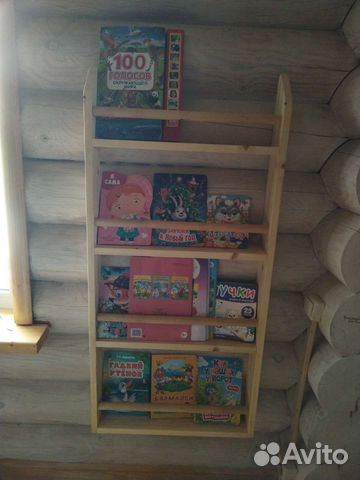 Книжные полка монтессори