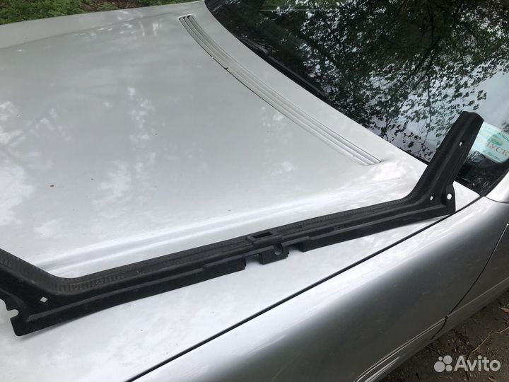 Накладка багажника w140