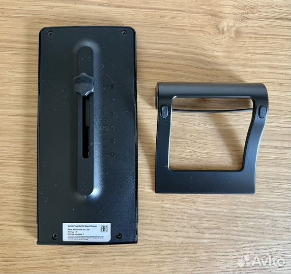 Беспроводное зарядное устройство Qumo Qi