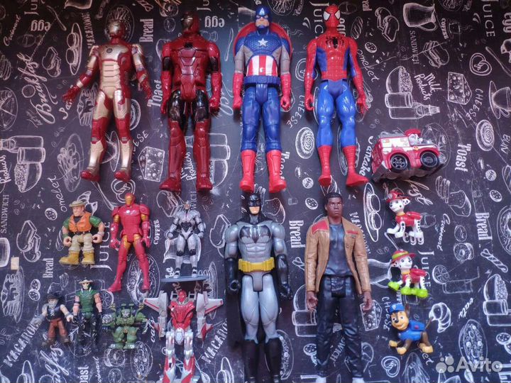 Игрушки по супергероям Marvel Dc